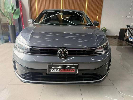 VOLKSWAGEN VIRTUS 1.0 200 TSI HIGHLINE AUTOMÁTICO